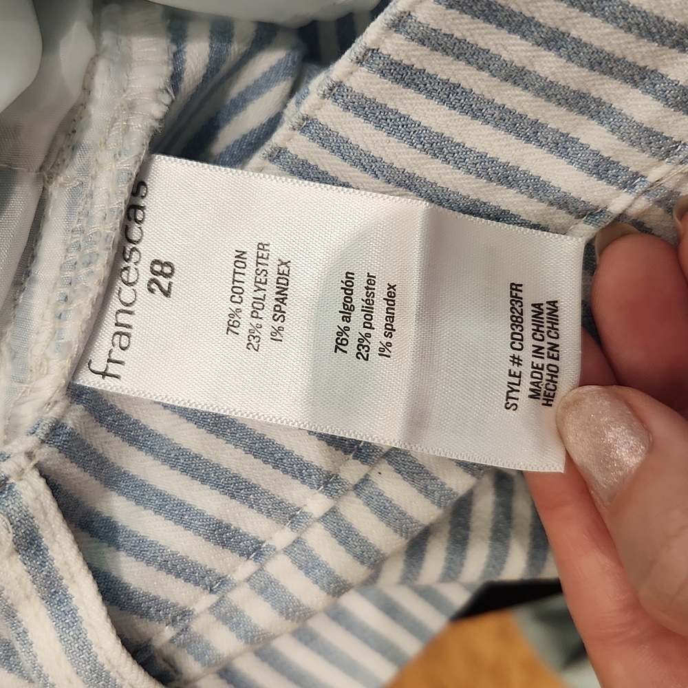 NWT - Seersucker Shorts (size 6) - Picture 6 of 6
